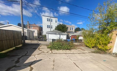 Tiny photo for 9716 S Prairie Avenue, Chicago, IL 60628 (MLS # 12526170)