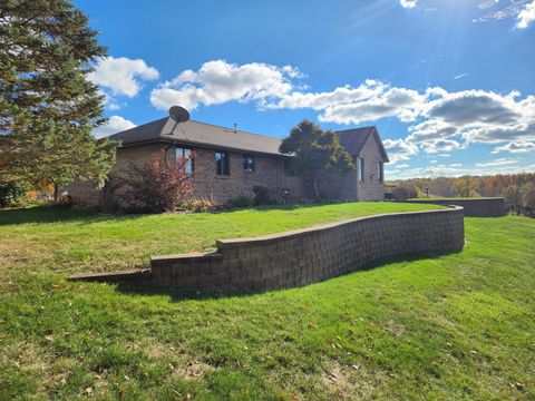 Tiny photo for 16360 Spring Valley Road, Morrison, IL 61270 (MLS # 12508505)