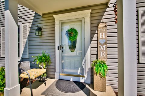 Tiny photo for 529 Warwick Drive, Naperville, IL 60565 (MLS # 12412506)