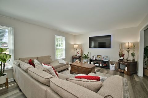 Tiny photo for 529 Warwick Drive, Naperville, IL 60565 (MLS # 12412506)