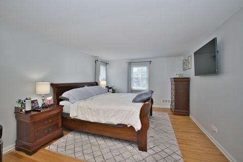 Tiny photo for 529 Warwick Drive, Naperville, IL 60565 (MLS # 12412506)