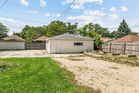 Tiny photo for 705 Nicholson Street, Joliet, IL 60435 (MLS # 12470775)