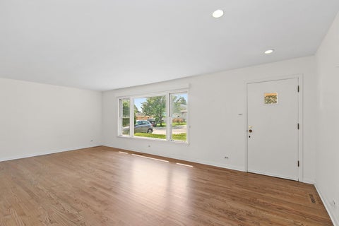 Tiny photo for 2831 Kensington Avenue, Westchester, IL 60154 (MLS # 12751331)