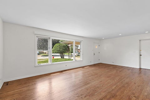 Tiny photo for 2831 Kensington Avenue, Westchester, IL 60154 (MLS # 12751331)