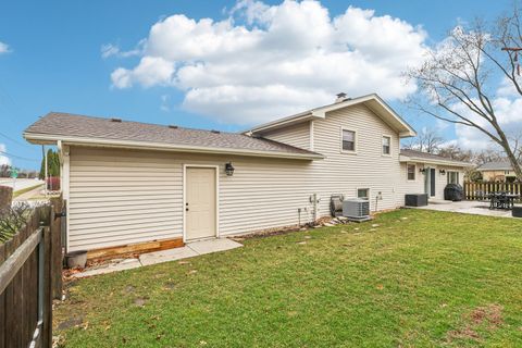 Tiny photo for 730 Lamorak Drive, Schaumburg, IL 60193 (MLS # 12582395)