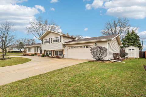 Tiny photo for 730 Lamorak Drive, Schaumburg, IL 60193 (MLS # 12582395)