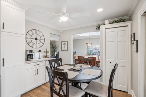 Tiny photo for 730 Lamorak Drive, Schaumburg, IL 60193 (MLS # 12582395)