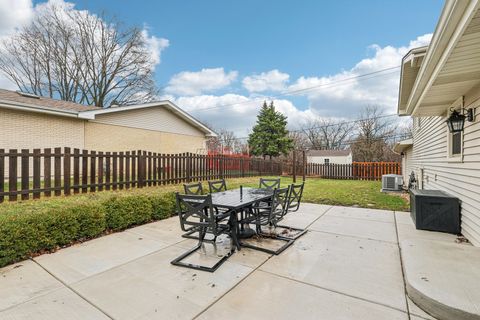 Tiny photo for 730 Lamorak Drive, Schaumburg, IL 60193 (MLS # 12582395)
