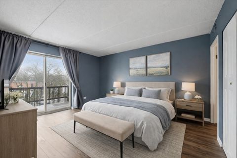 Tiny photo for 8025 Woodglen Lane #303, Downers Grove, IL 60516 (MLS # 12586185)