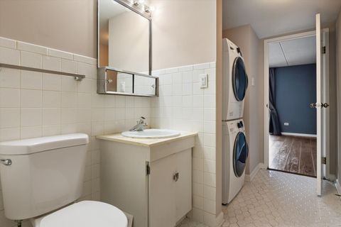 Tiny photo for 8025 Woodglen Lane #303, Downers Grove, IL 60516 (MLS # 12586185)