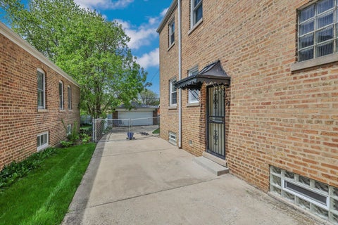 Tiny photo for 10006 S Artesian Avenue, Chicago, IL 60655 (MLS # 12753186)