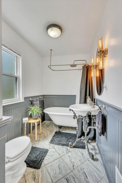 Tiny photo for 10006 S Artesian Avenue, Chicago, IL 60655 (MLS # 12753186)