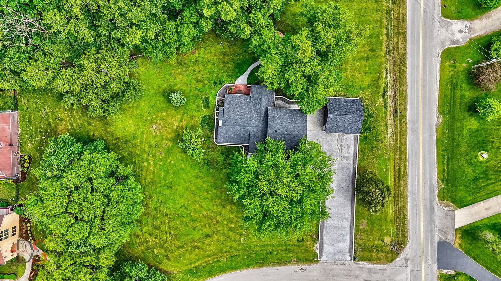 2531 E 1669th Road