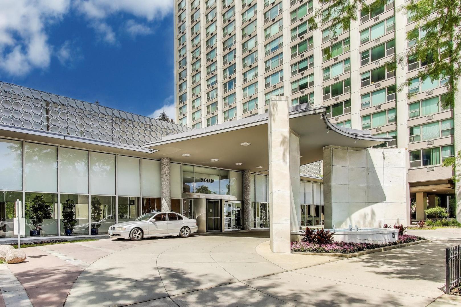 3600 N LAKE SHORE Drive 2204