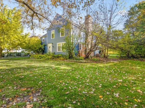 Tiny photo for 615 Dean Street, Woodstock, IL 60098 (MLS # 12511242)