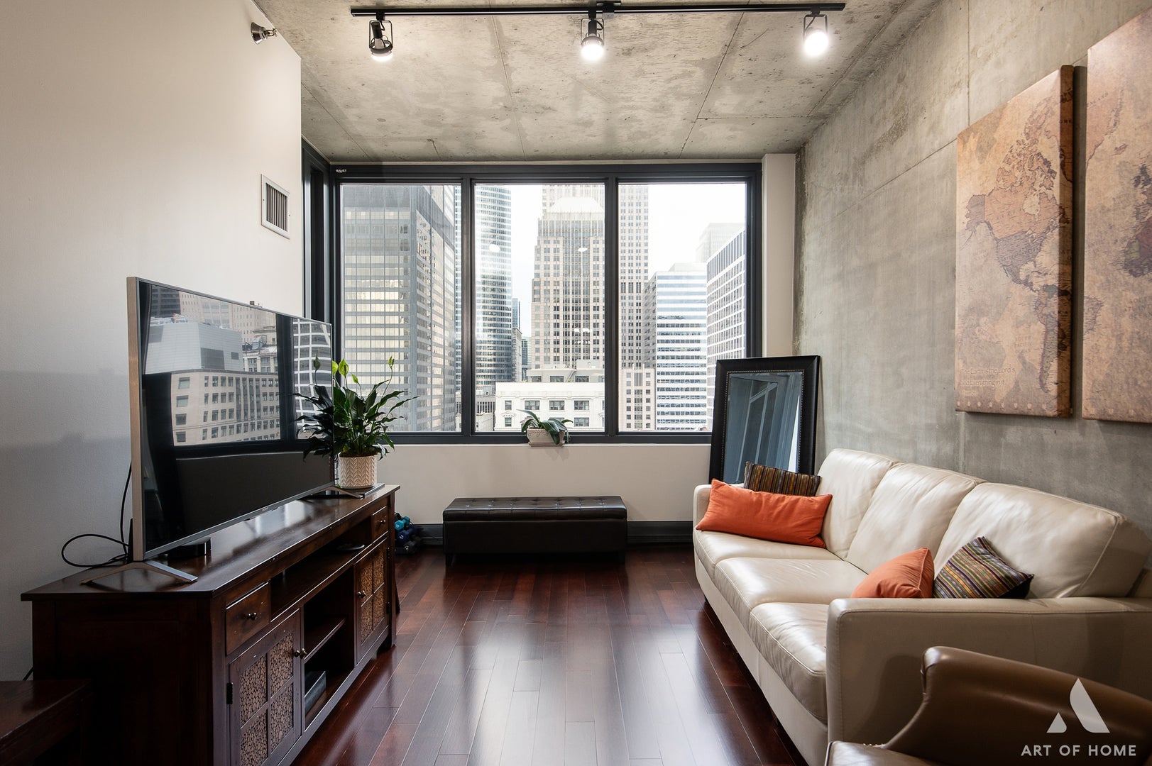 235 W Van Buren Street 2216
