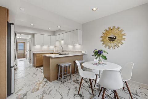 Tiny photo for 1475 Avignon Court, Highland Park, IL 60035 (MLS # 12592511)