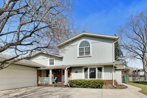 Tiny photo for 1531 S Princeton Avenue, Arlington Heights, IL 60005 (MLS # 12608014)