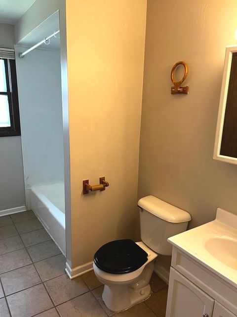 Tiny photo for 1 E 164th Street, South Holland, IL 60473 (MLS # 12476455)