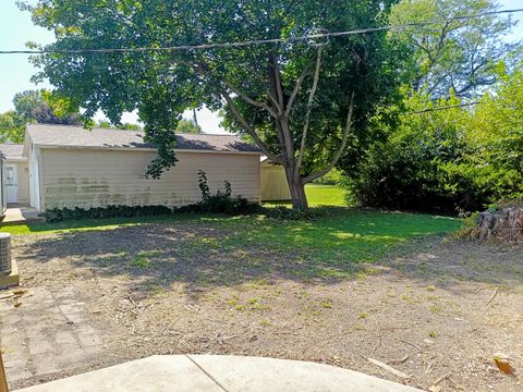 Tiny photo for 1401 Seminole Drive, Ottawa, IL 61350 (MLS # 12467539)