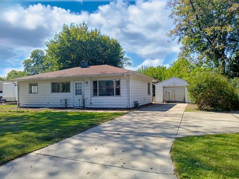 Photo of 1401 Seminole Drive, Ottawa, IL 61350 (MLS # 12467539) Photo of 1401 Seminole Drive, Ottawa, IL 61350 (MLS # 12467539)