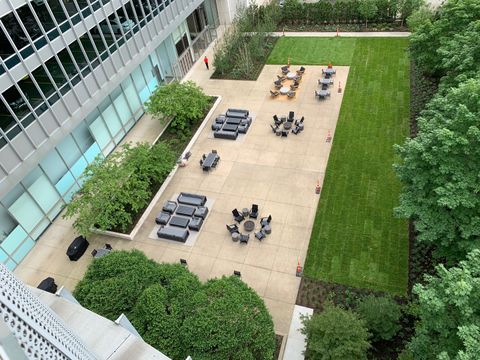 Tiny photo for 500 W SUPERIOR Street #805, Chicago, IL 60654 (MLS # 12466925)