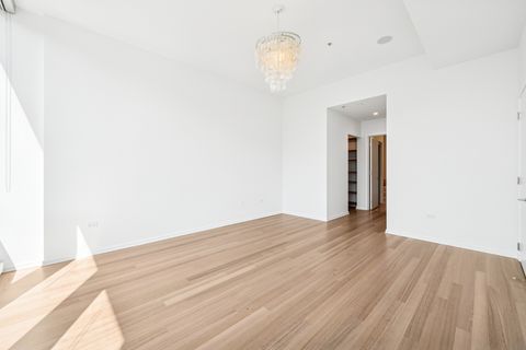 Tiny photo for 500 W SUPERIOR Street #805, Chicago, IL 60654 (MLS # 12466925)