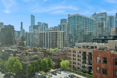 Tiny photo for 500 W SUPERIOR Street #805, Chicago, IL 60654 (MLS # 12466925)