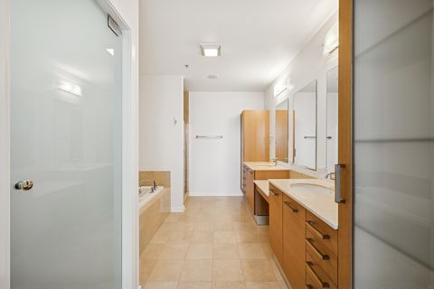 Tiny photo for 500 W SUPERIOR Street #805, Chicago, IL 60654 (MLS # 12466925)