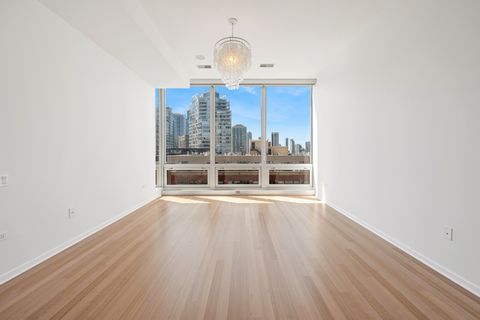 Tiny photo for 500 W SUPERIOR Street #805, Chicago, IL 60654 (MLS # 12466925)