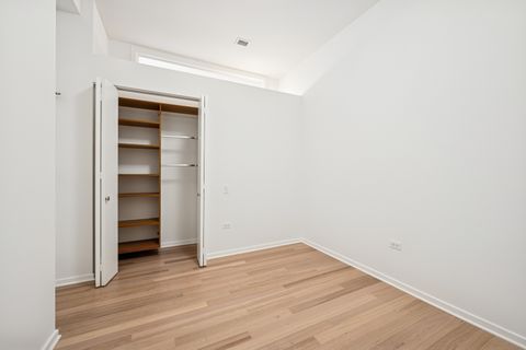 Tiny photo for 500 W SUPERIOR Street #805, Chicago, IL 60654 (MLS # 12466925)