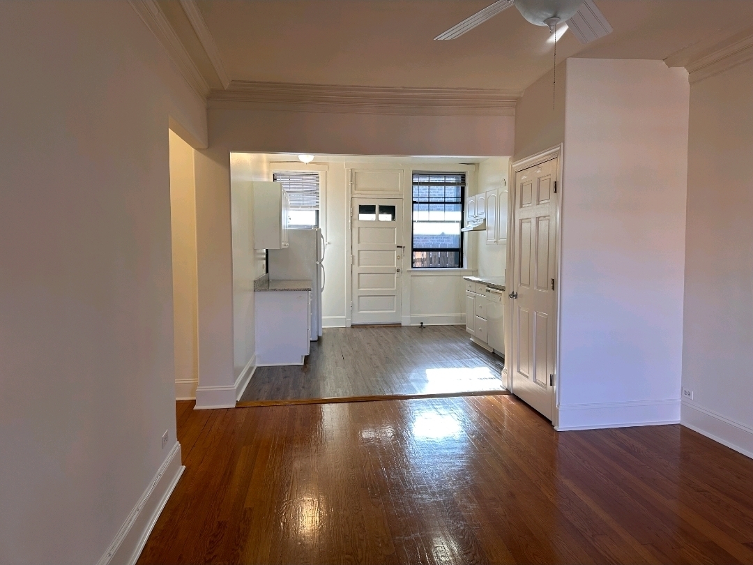 1130 W PRATT Boulevard 3N