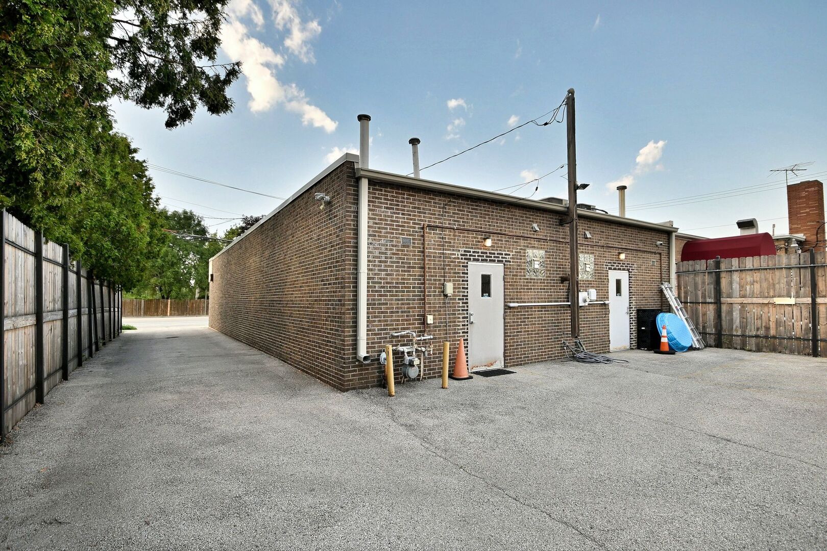 1157 E Algonquin Road