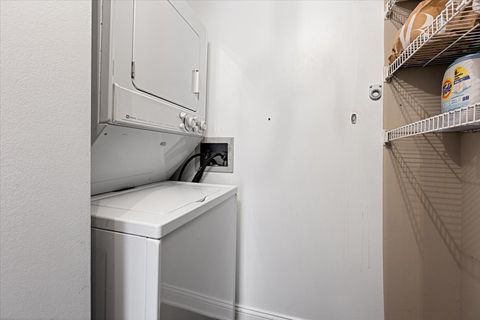 Tiny photo for 1313 N Ritchie Court #2307, Chicago, IL 60610 (MLS # 12574605)