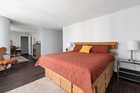 Tiny photo for 1313 N Ritchie Court #2307, Chicago, IL 60610 (MLS # 12574605)