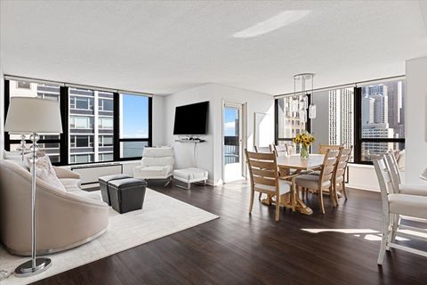 Tiny photo for 1313 N Ritchie Court #2307, Chicago, IL 60610 (MLS # 12574605)