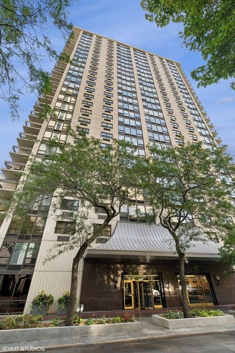 Tiny photo for 1313 N Ritchie Court #2307, Chicago, IL 60610 (MLS # 12574605)