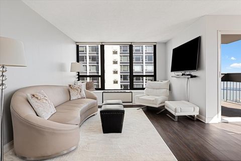 Tiny photo for 1313 N Ritchie Court #2307, Chicago, IL 60610 (MLS # 12574605)