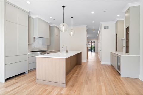 Tiny photo for 3036 N Sheffield Avenue #1S, Chicago, IL 60657 (MLS # 12546251)