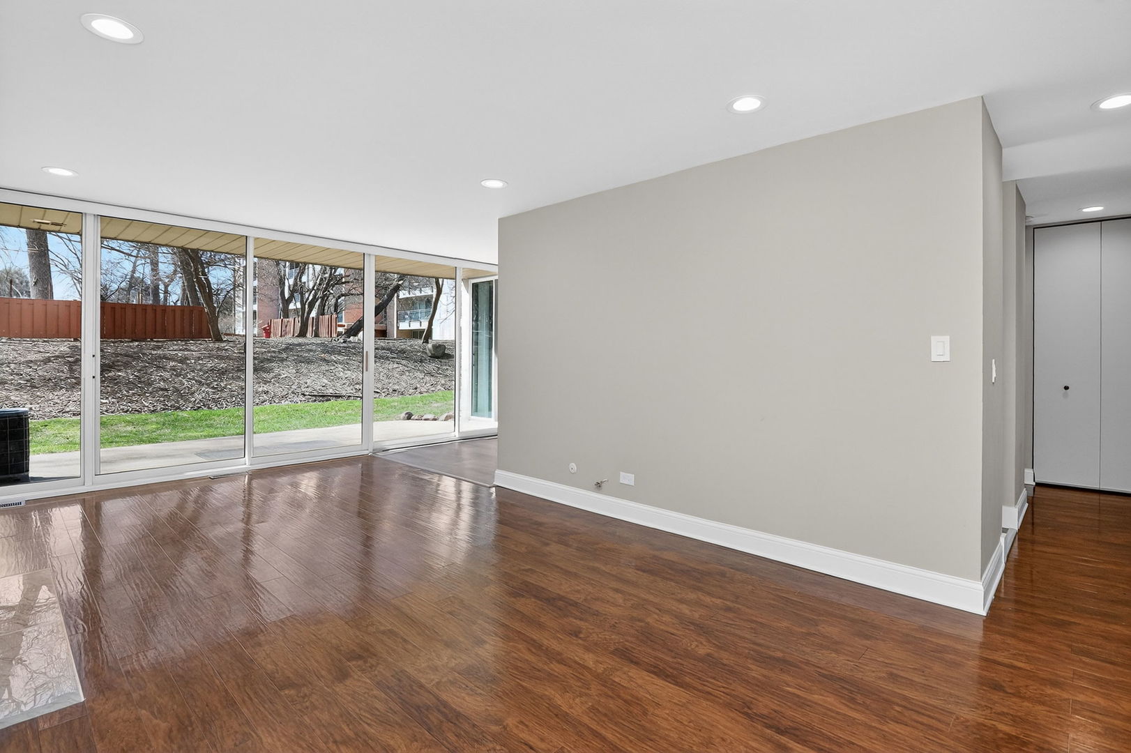 6020 Oakwood Drive 1L