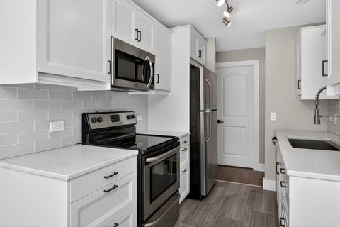 Tiny photo for 6020 Oakwood Drive #1L, Lisle, IL 60532 (MLS # 12600999)