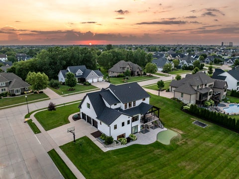 Tiny photo for 5175 Pigeon Creek Trail, Bettendorf, IA 52722 (MLS # 12666501)