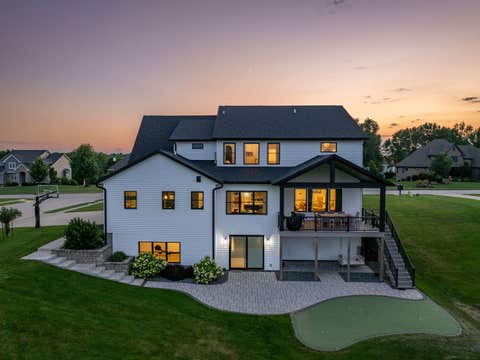 Tiny photo for 5175 Pigeon Creek Trail, Bettendorf, IA 52722 (MLS # 12666501)