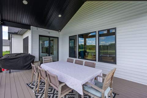 Tiny photo for 5175 Pigeon Creek Trail, Bettendorf, IA 52722 (MLS # 12666501)