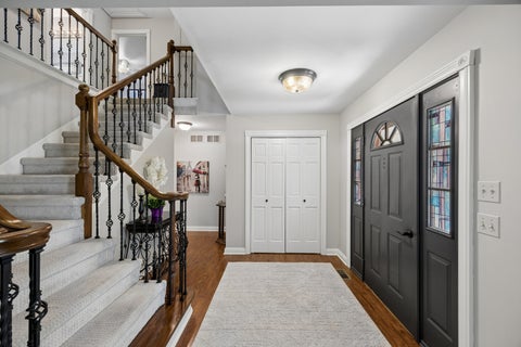 Tiny photo for 15518 Harbor Town Drive, Orland Park, IL 60462 (MLS # 12702052)