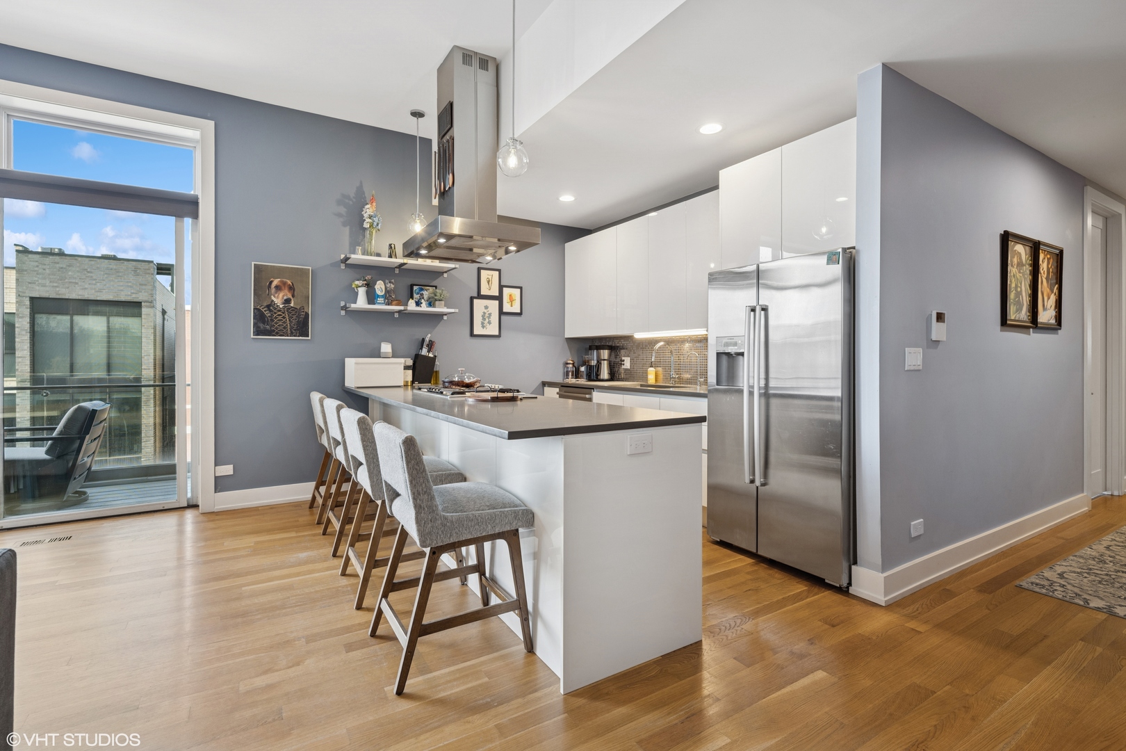 935 N Hermitage Avenue 3