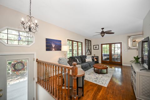 Tiny photo for 22w474 Emerson Avenue, Glen Ellyn, IL 60137 (MLS # 12499340)