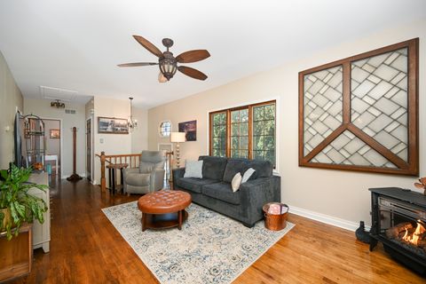 Tiny photo for 22w474 Emerson Avenue, Glen Ellyn, IL 60137 (MLS # 12499340)
