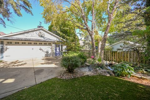 Tiny photo for 22w474 Emerson Avenue, Glen Ellyn, IL 60137 (MLS # 12499340)