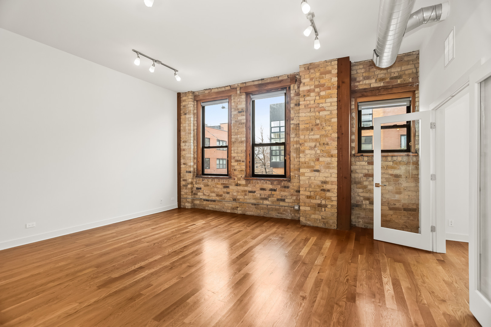 1755 N Damen Avenue 202